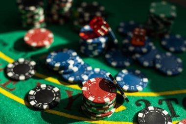 pro88 Poker Indonesia table interface showing player positions and betting controls